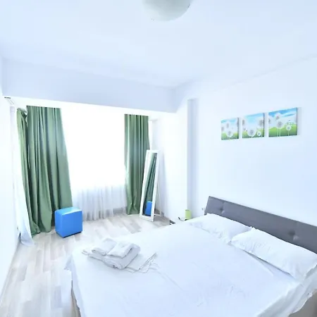 Loft Summerland Apartment *