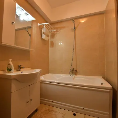Loft Summerland